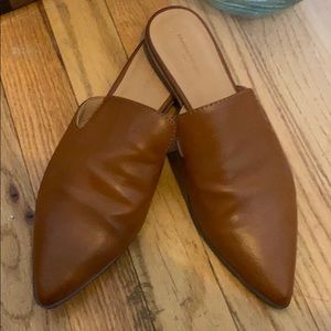 Banana Republic Classic Flat Brown Leather Mules
